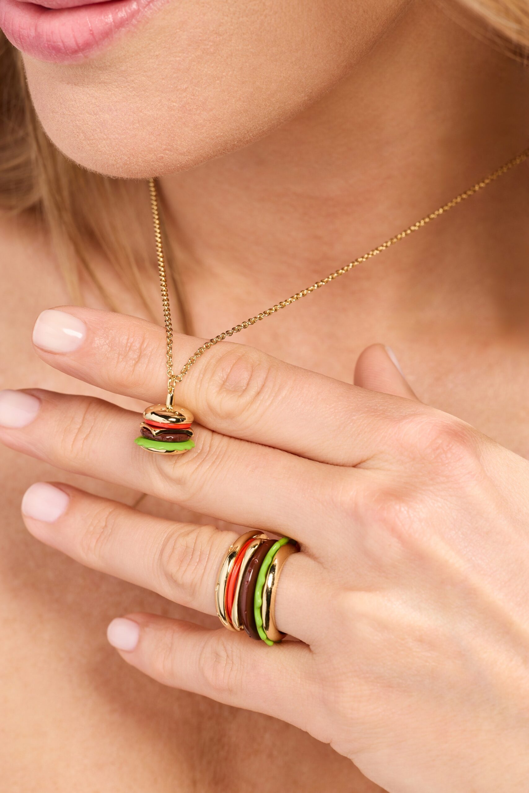 Hot Grill Summer 'Bun In A Million' Hamburger Pendant - Image 2