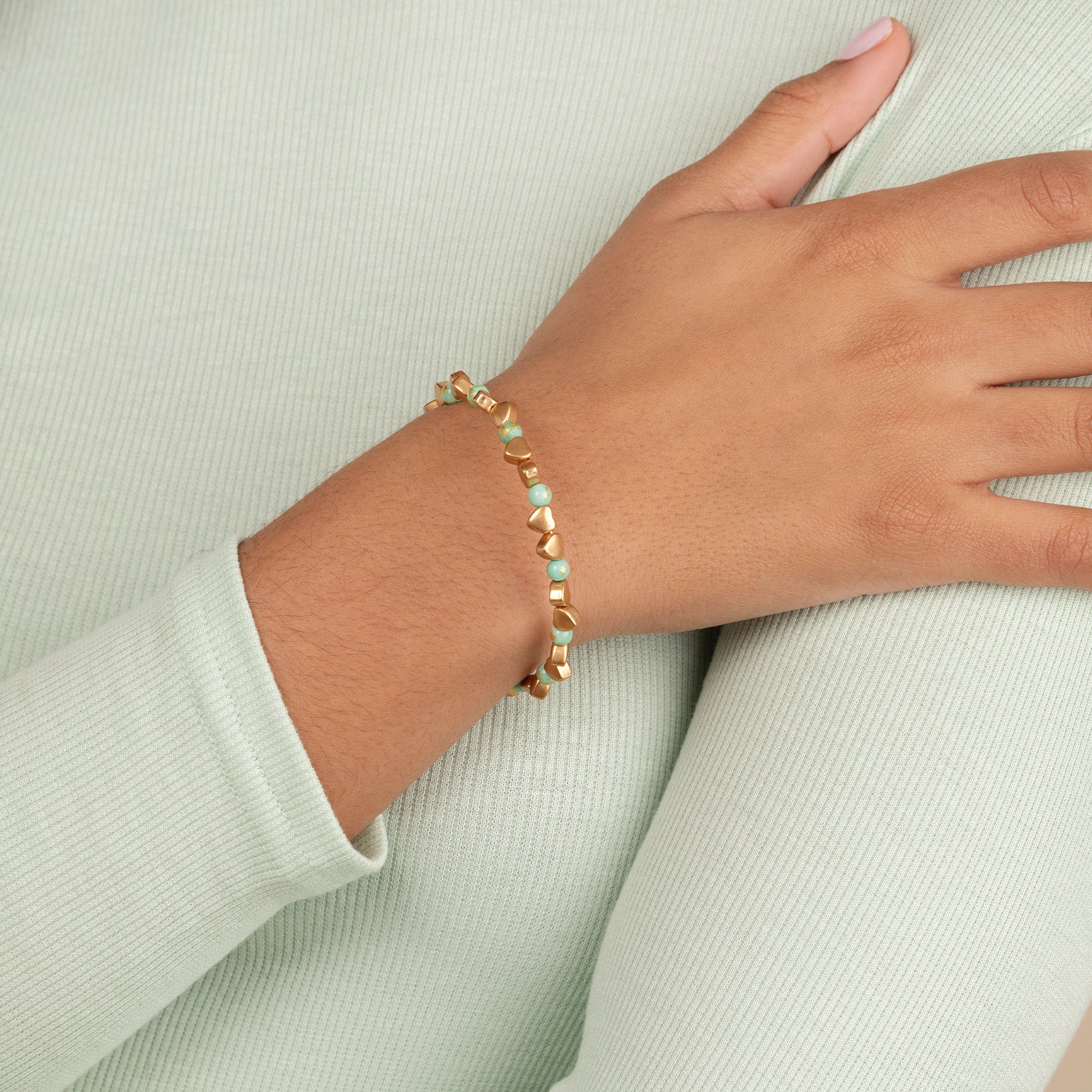 Antique Americana Heart Beaded Bangle. Mint Green - Image 2