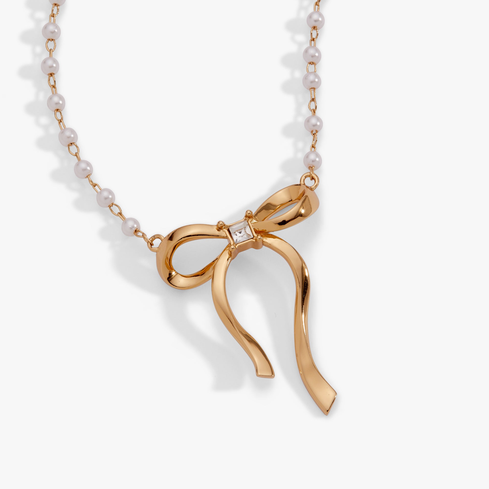 Bow Pearl Coquette Necklace - Image 3