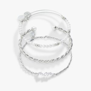 Mom Script Bracelet. Set of 3